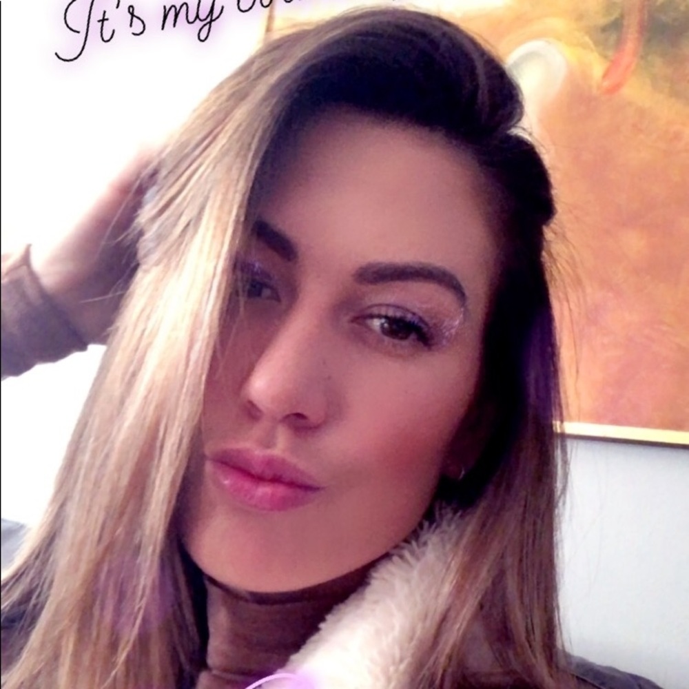 Meet your Posher, Donna